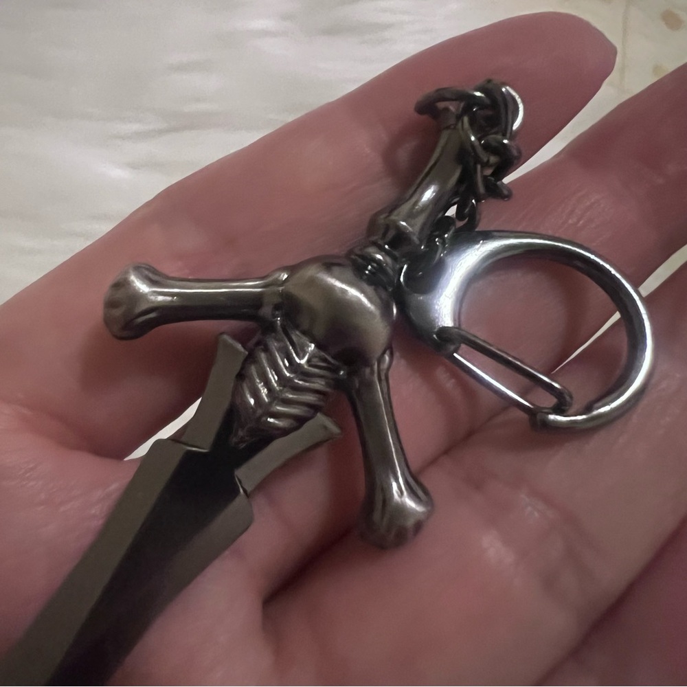 DMC devil may cry keychain - Picture 4 of 6